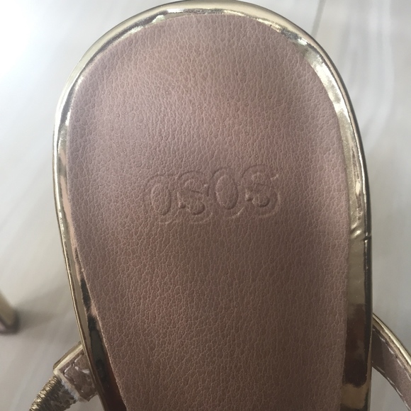 ASOS Gold Platoon Heels, Size 6 - Picture 7 of 7